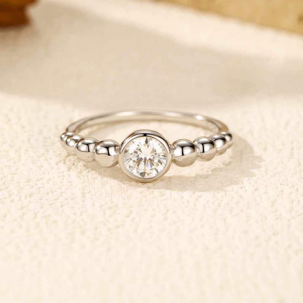 Mona Ring